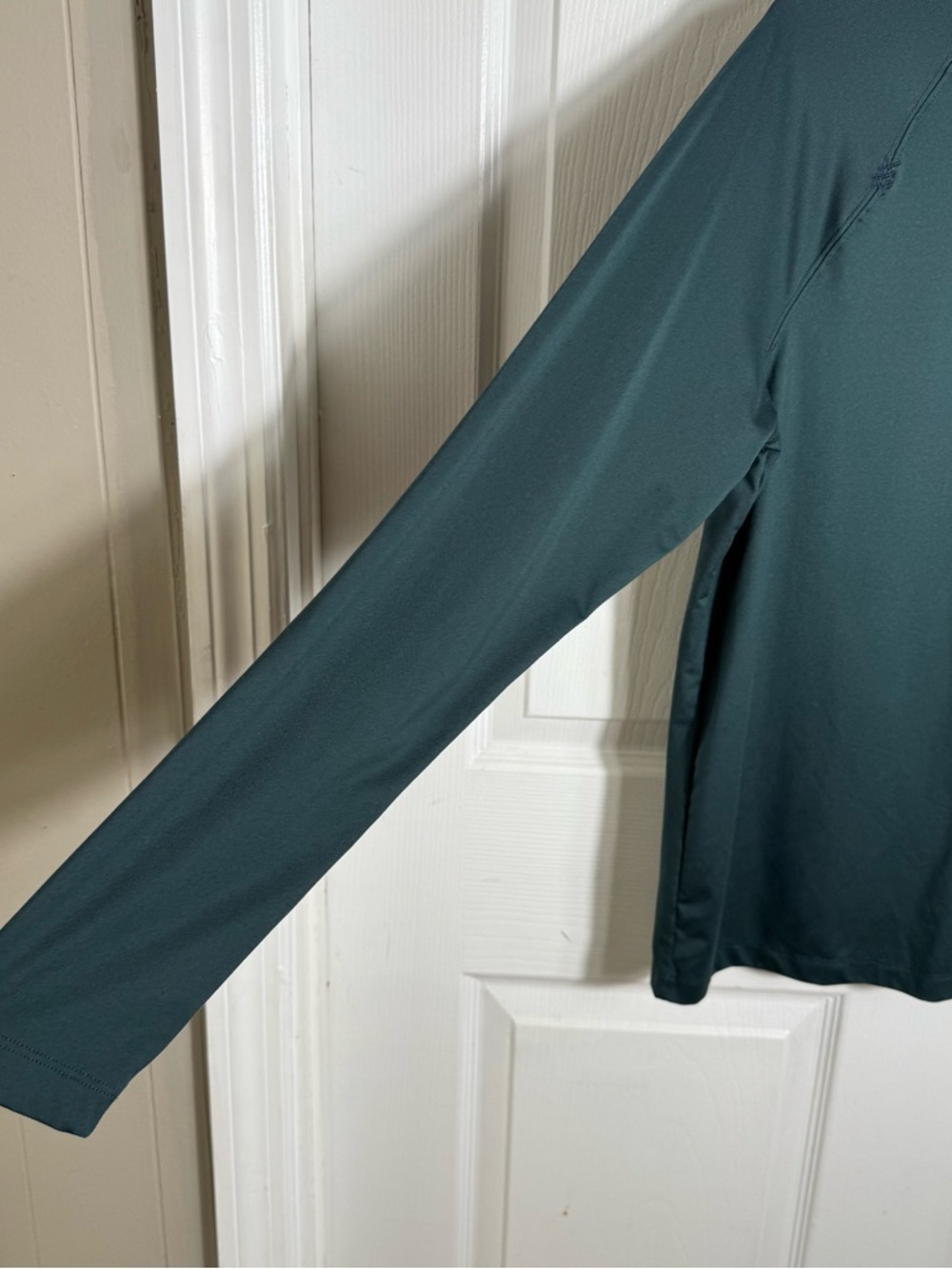 Rhone Reign Performance Hoodie Men’s Small Green Athletic - Picture 4 of 7